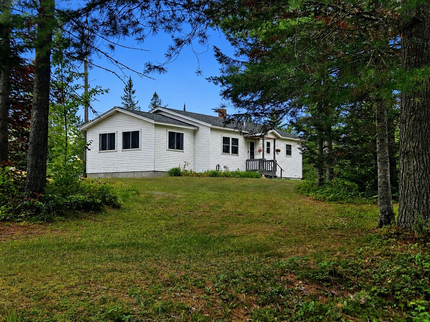 3790 Head of the Pond Road photo 1