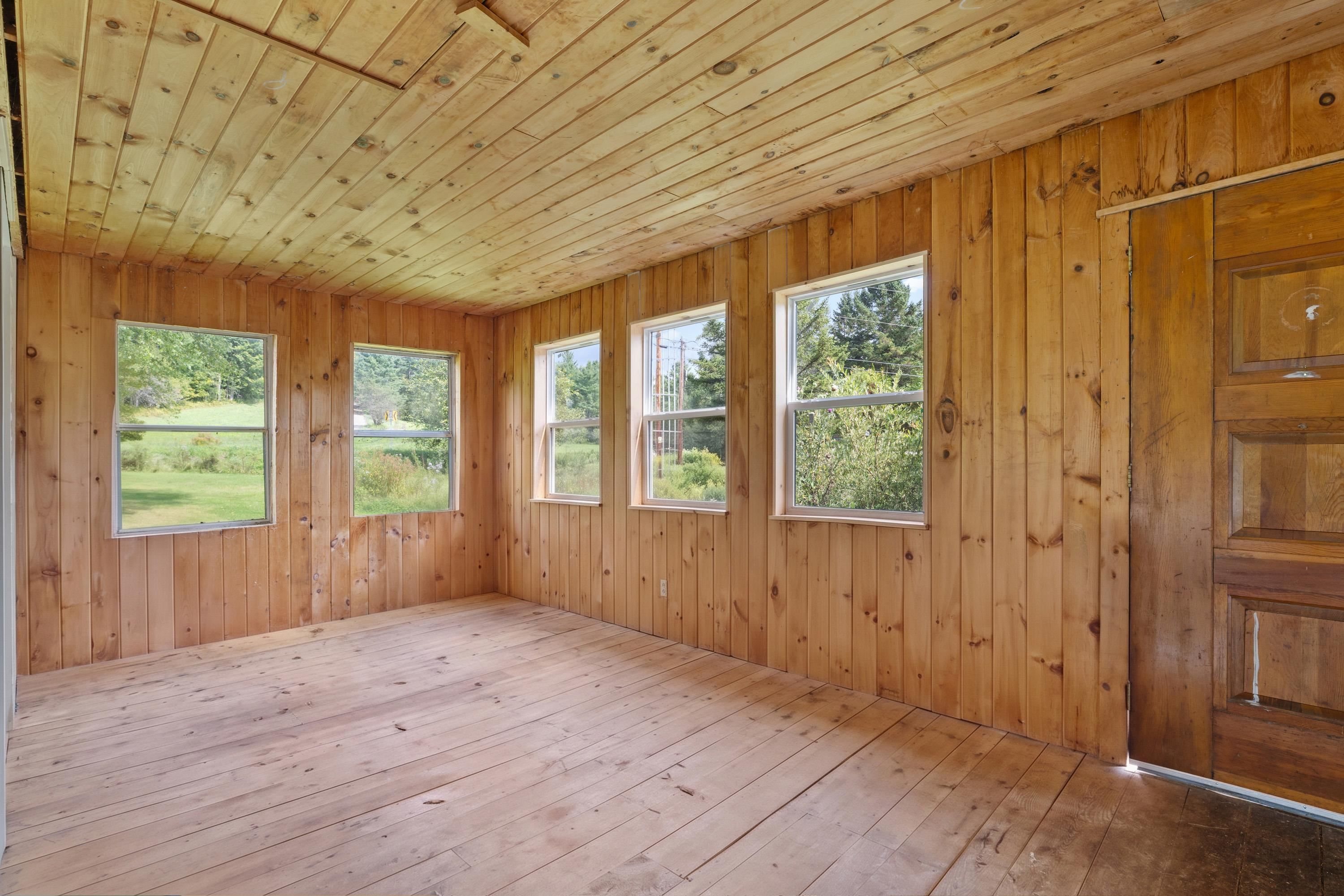 16 Acorn Avenue photo 25