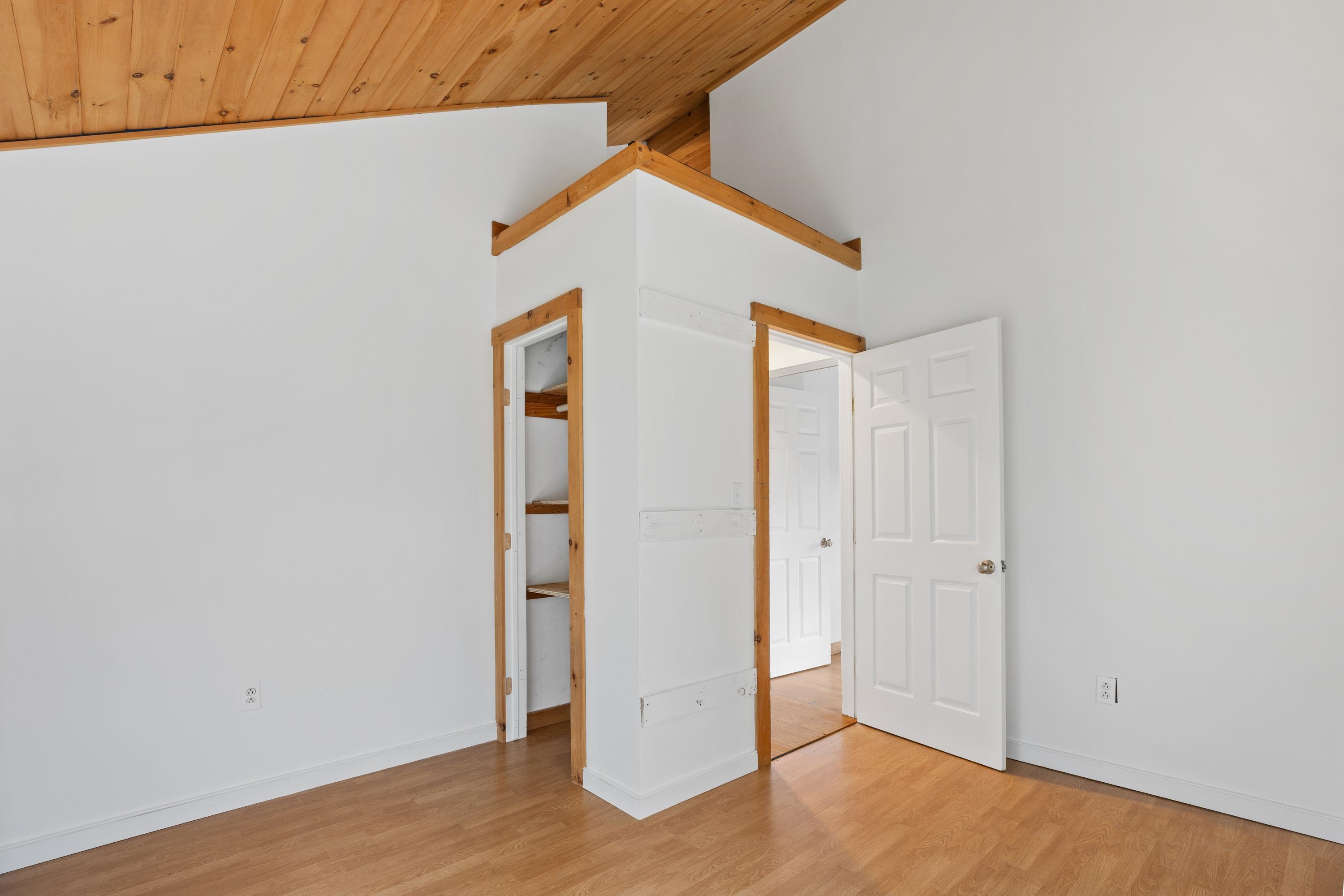 16 Acorn Avenue photo 28