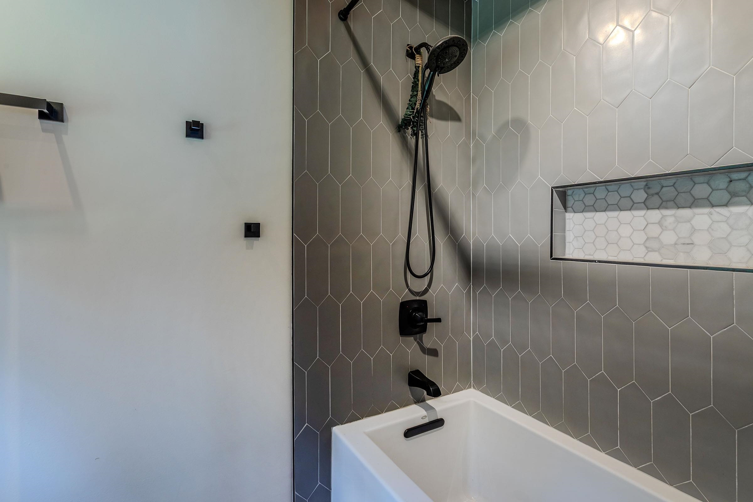 1260 Grafton Road photo 29