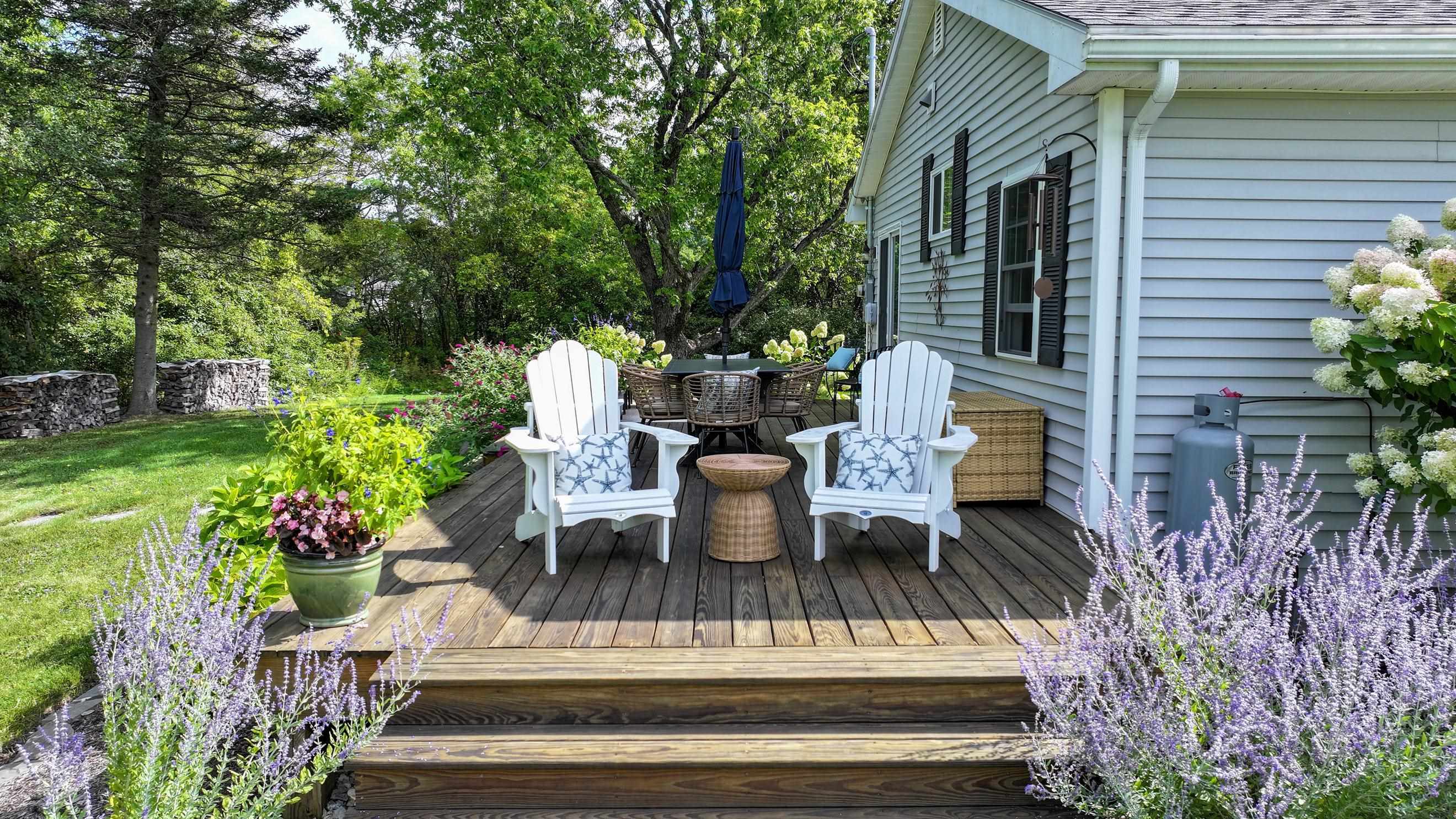 922 Happy Valley Road photo 3
