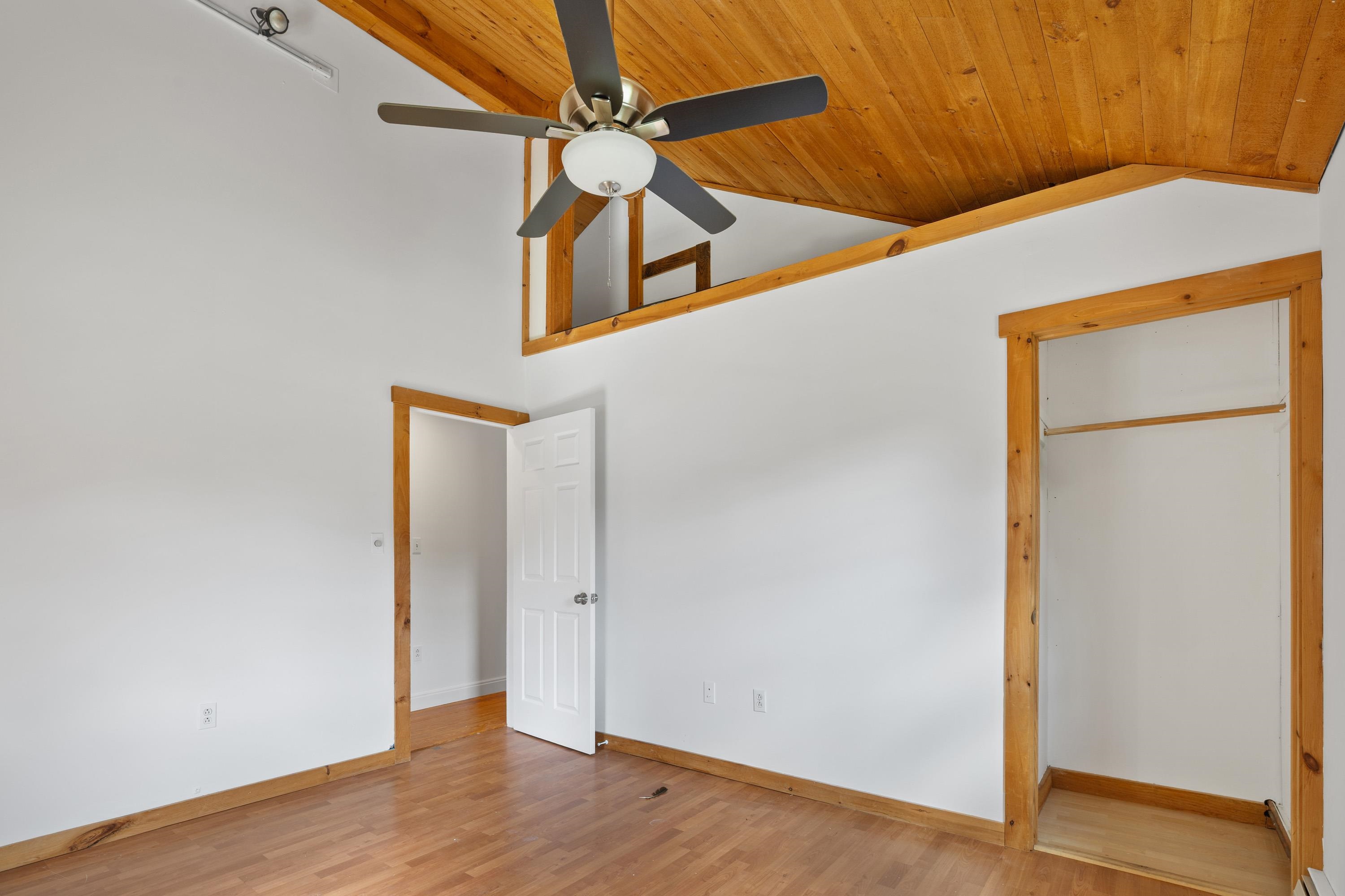 16 Acorn Avenue photo 30