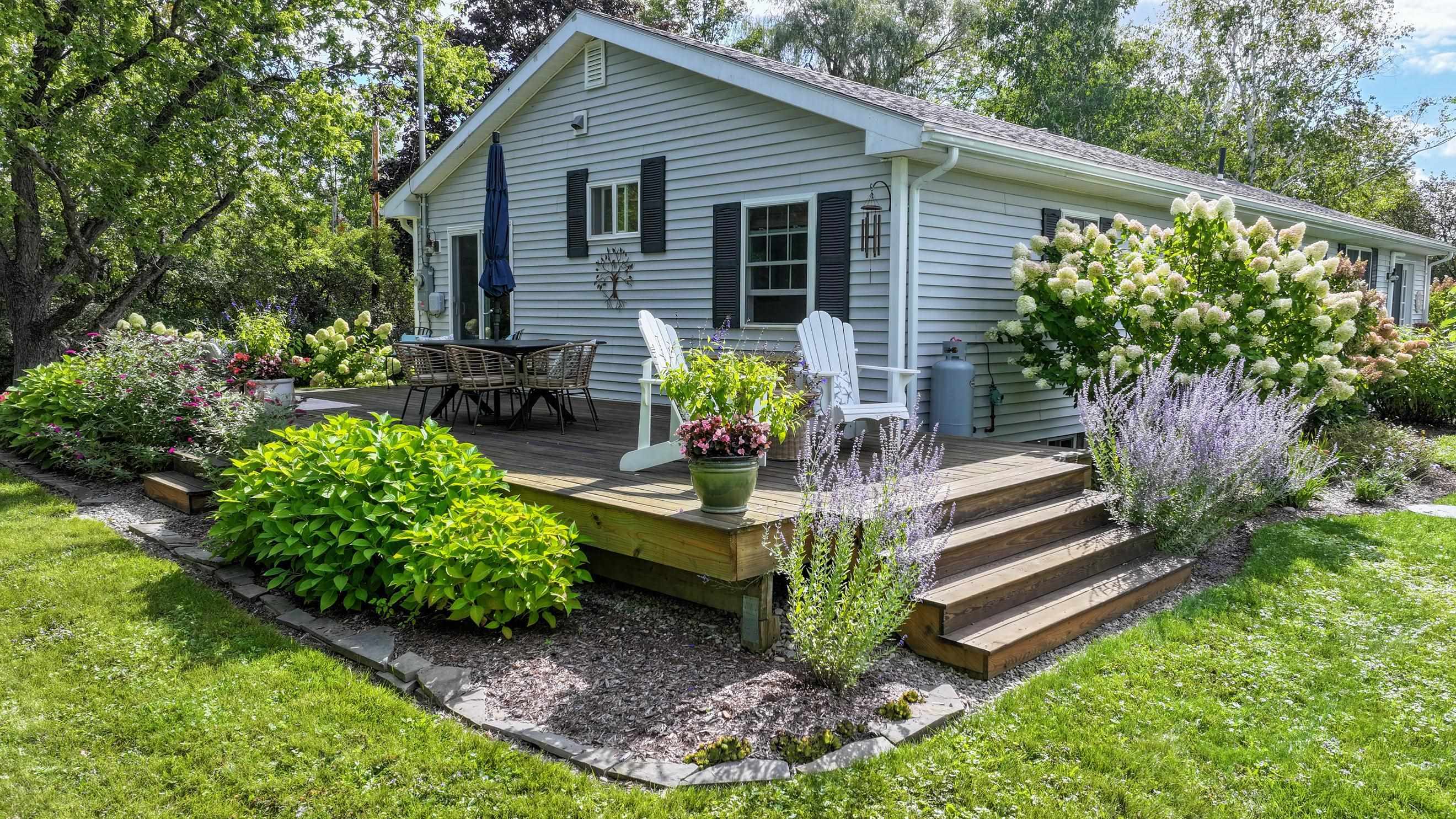 922 Happy Valley Road photo 4