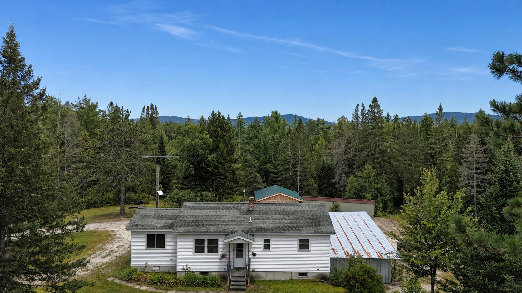 3790 Head of the Pond Road photo 40