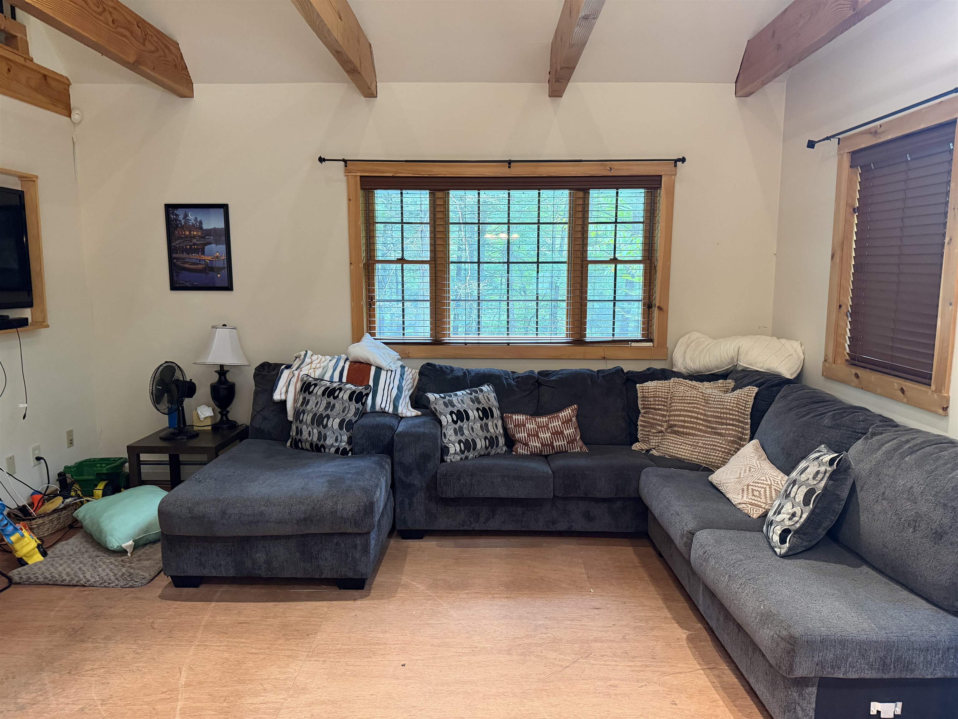 215 Gilbert Road photo 9