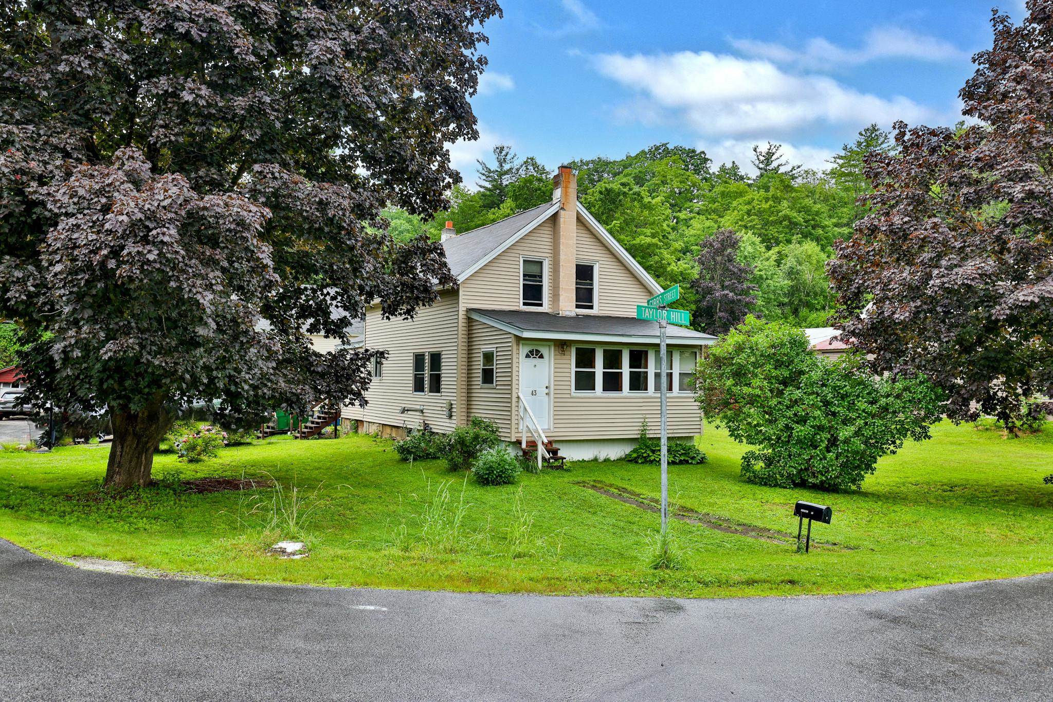 near 79 Pine Street Rutland City, VT 05701 Property 1