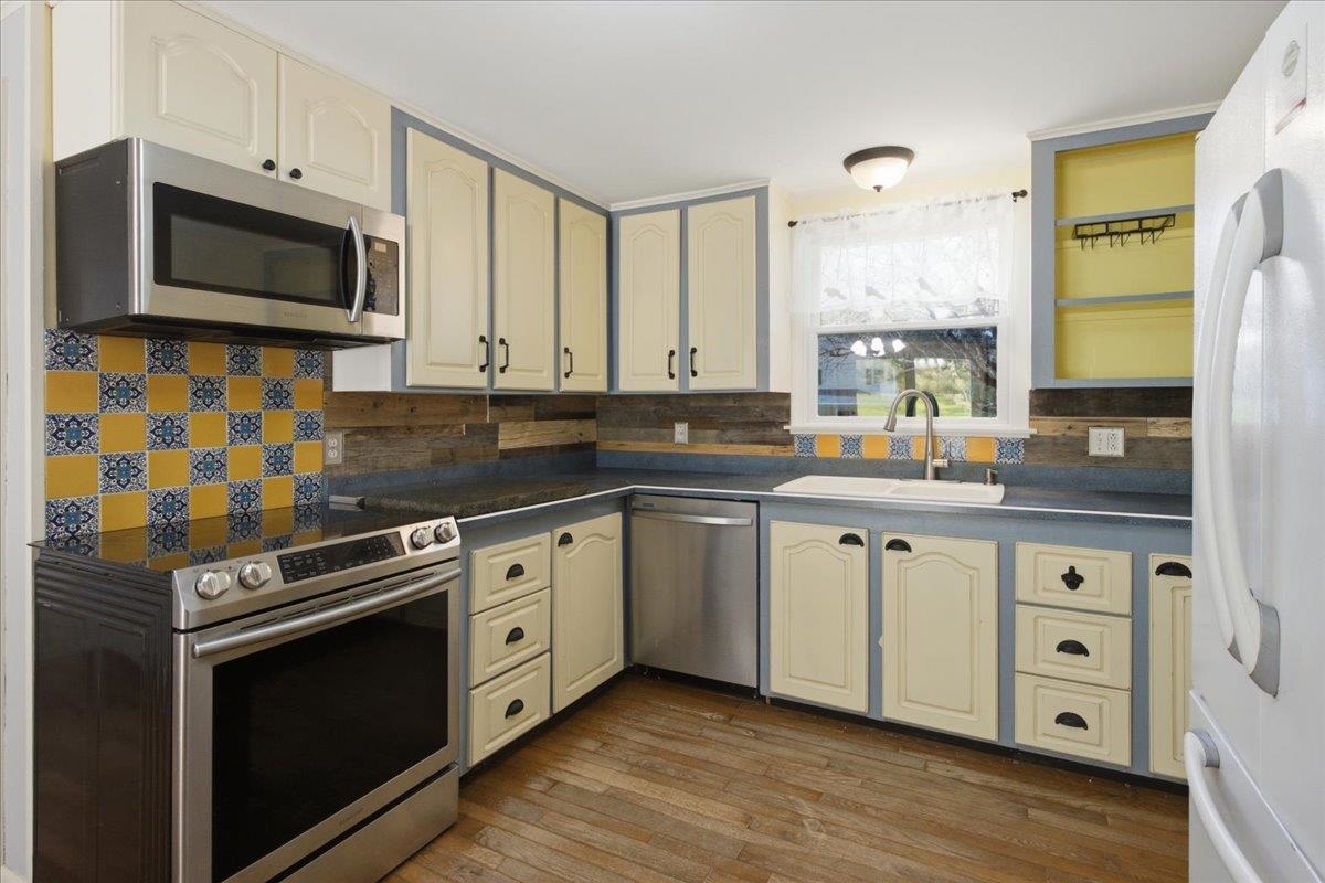 78 Carbonti Circle photo 13