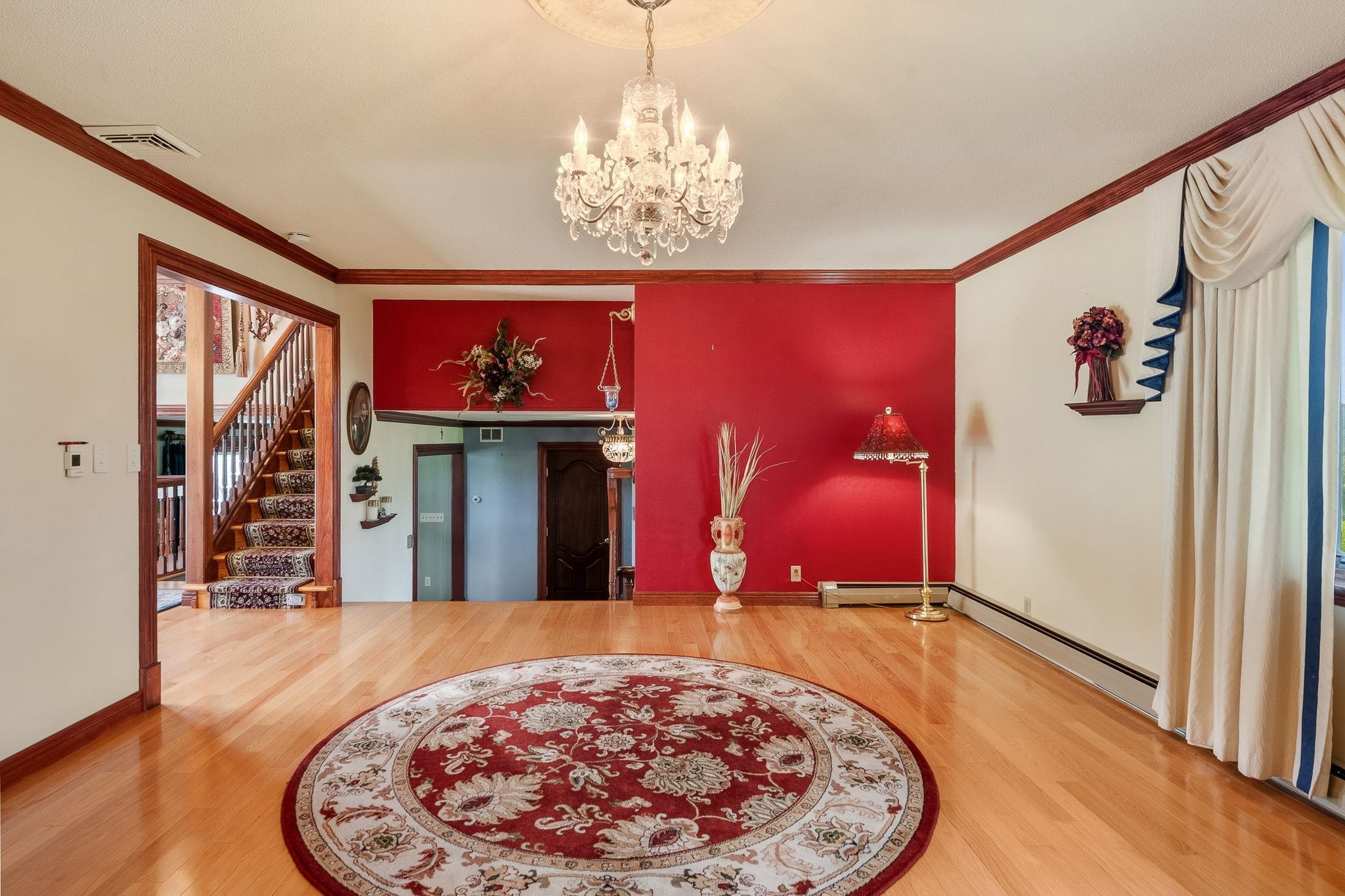 210 McLeod Road photo 14