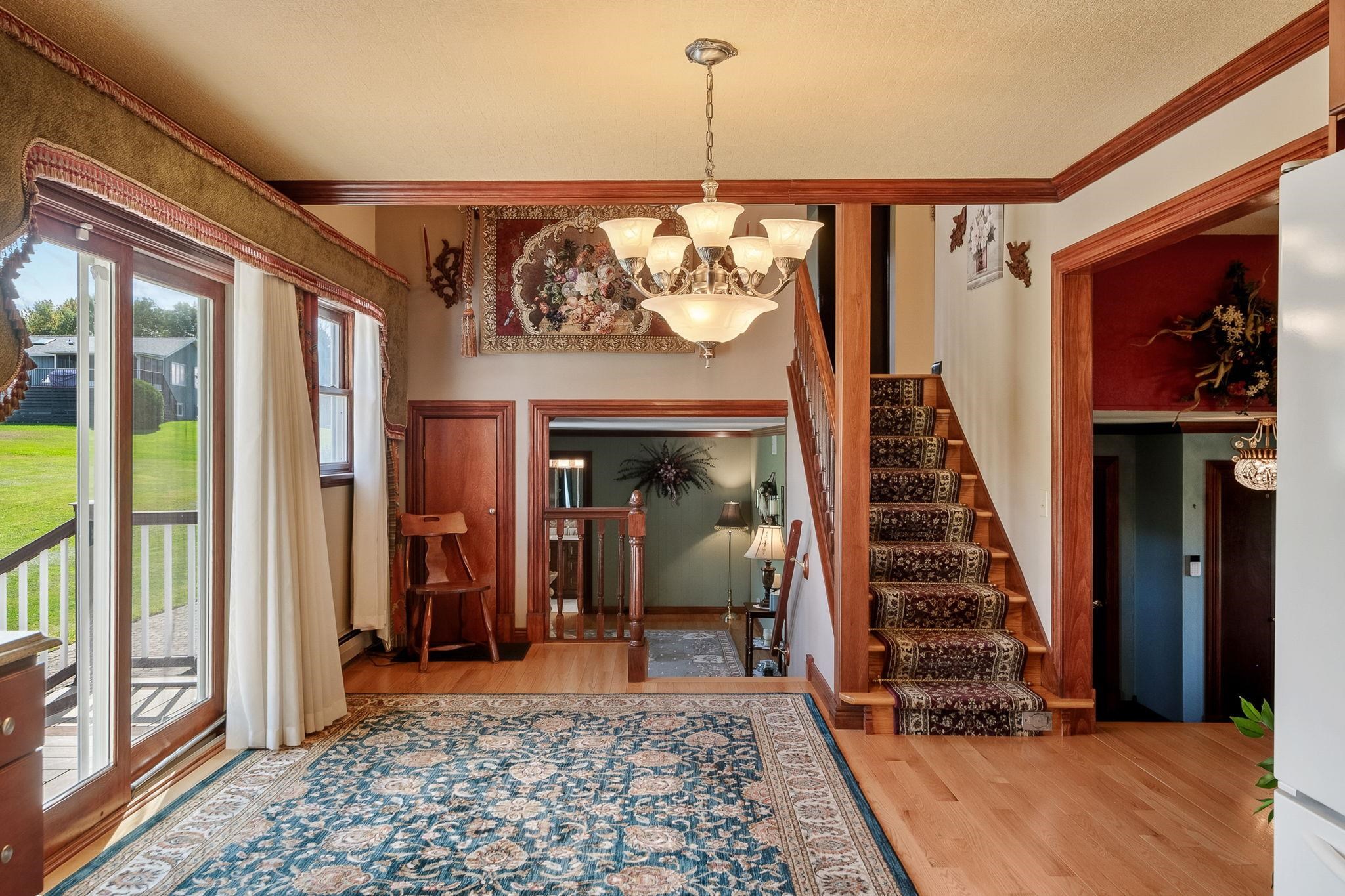 210 McLeod Road photo 16