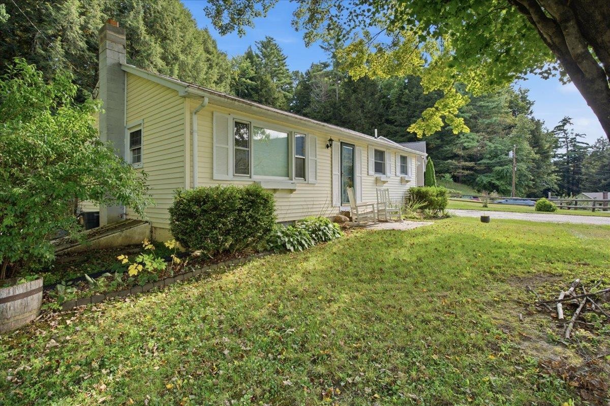 78 Carbonti Circle photo 2