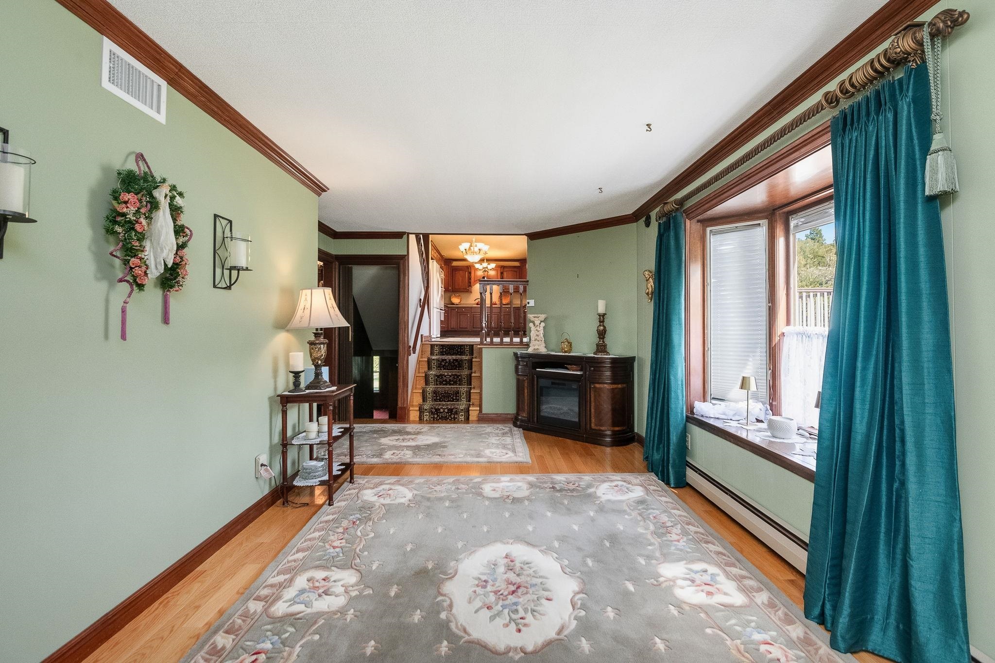 210 McLeod Road photo 23