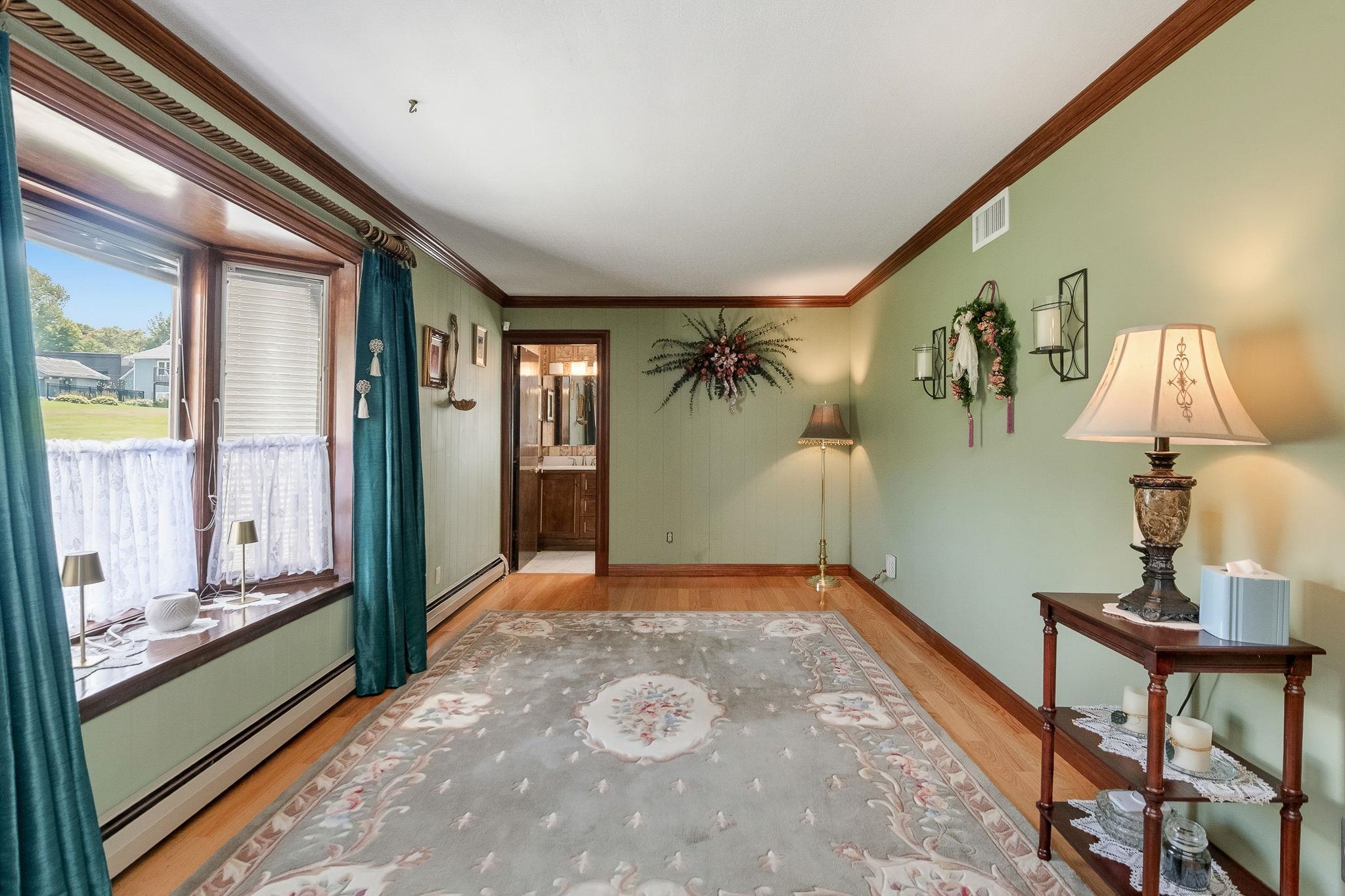 210 McLeod Road photo 24