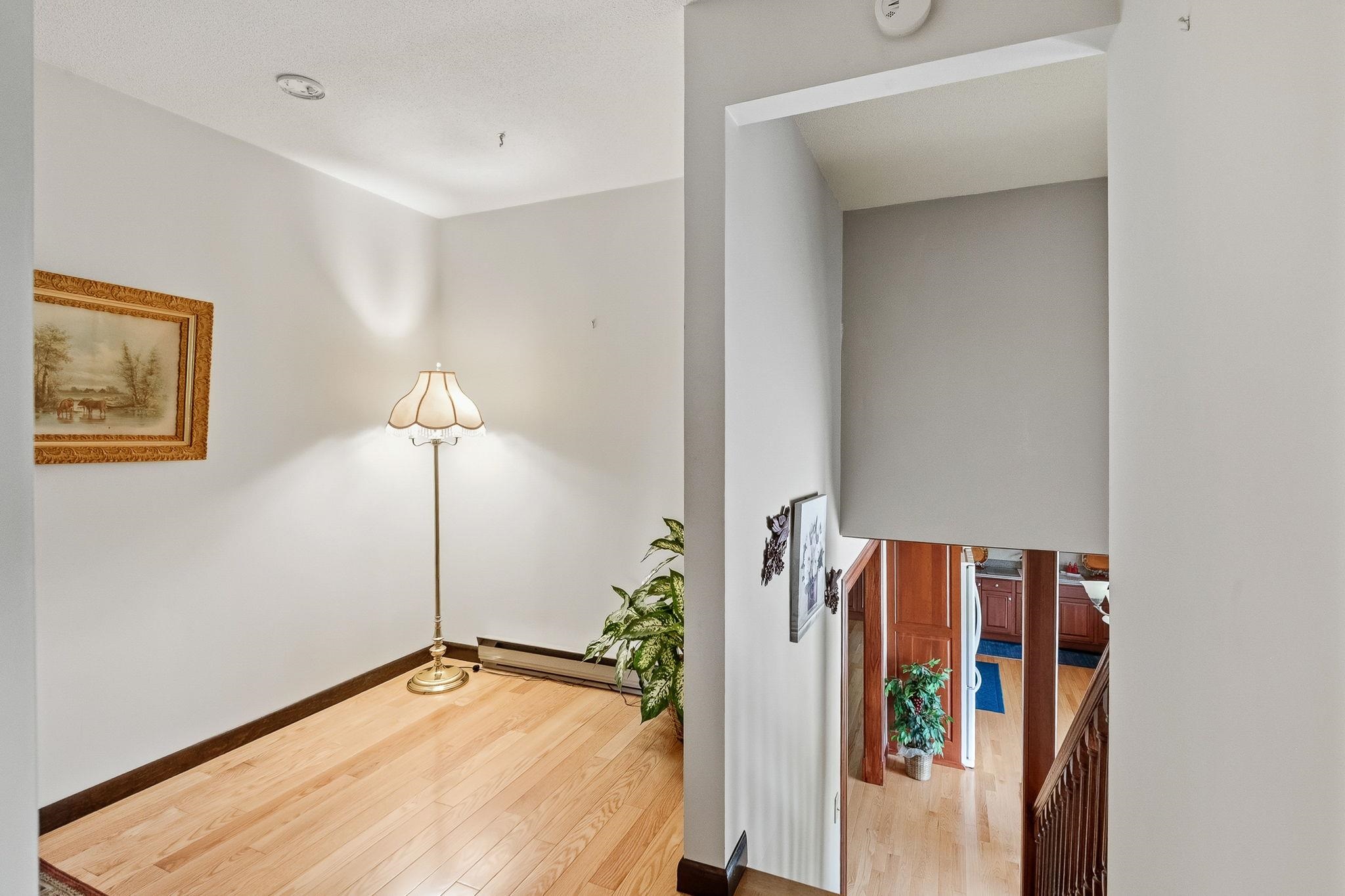 210 McLeod Road photo 26