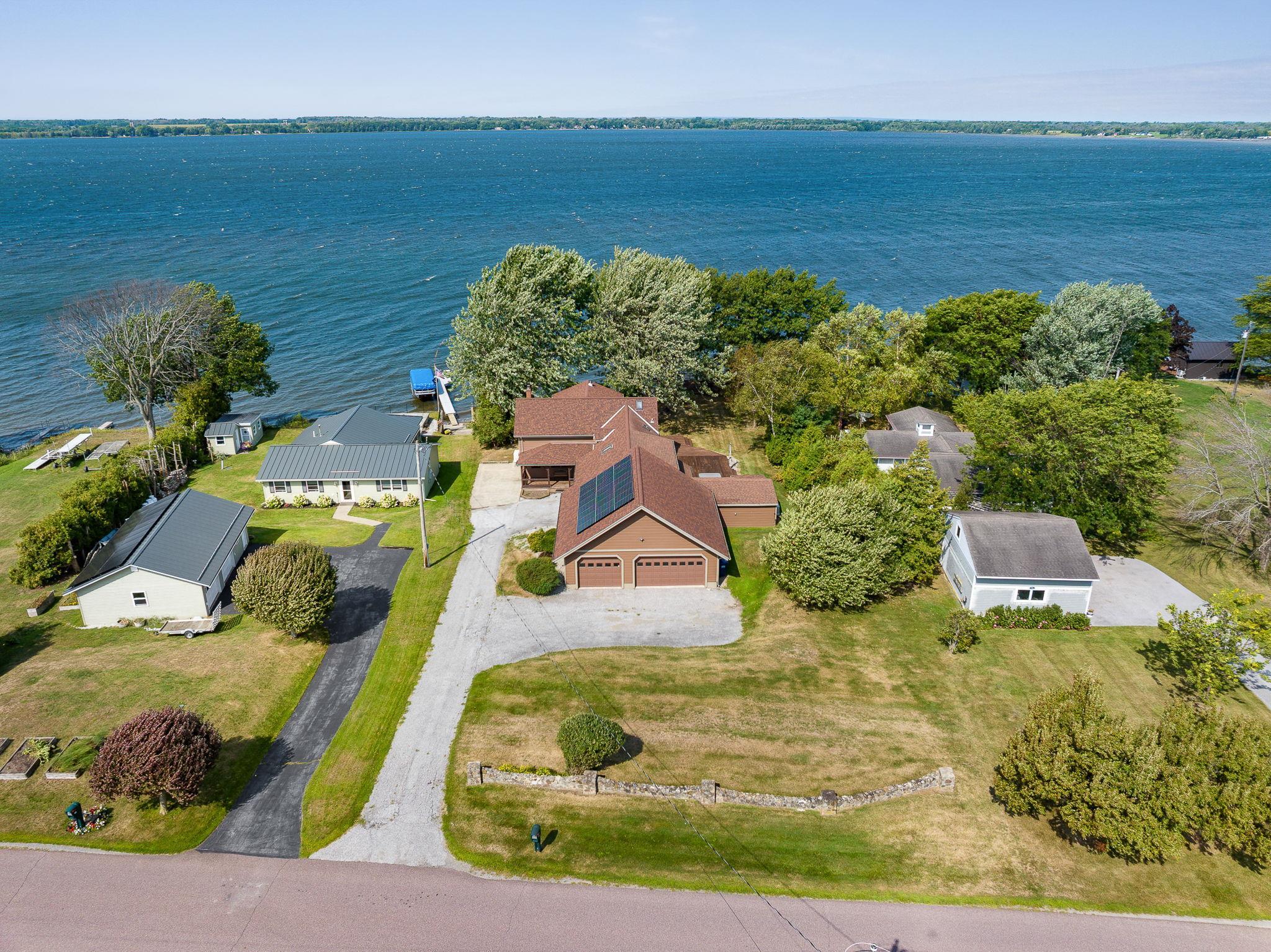316 Lakewood Drive photo 3