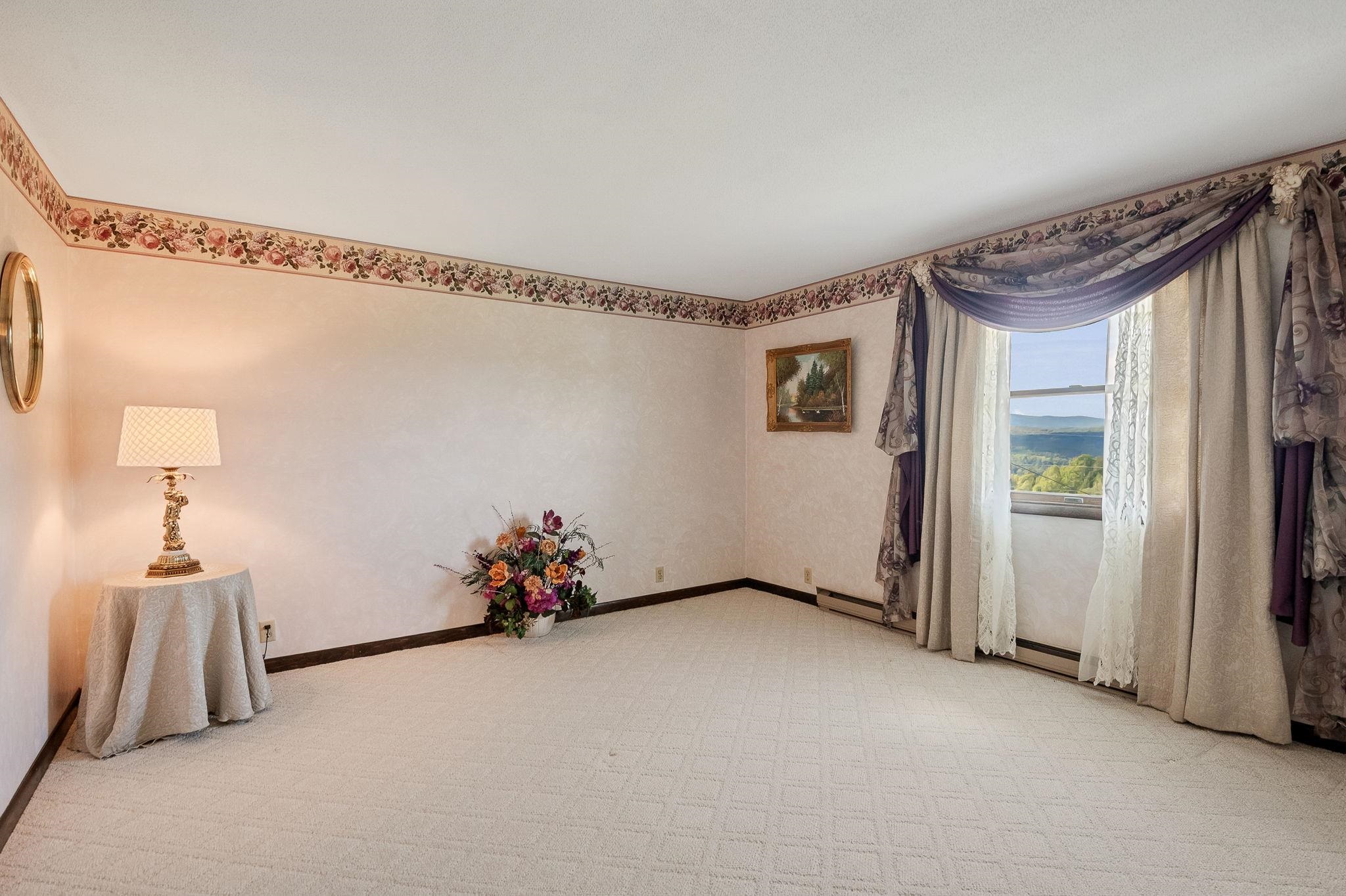 210 McLeod Road photo 35