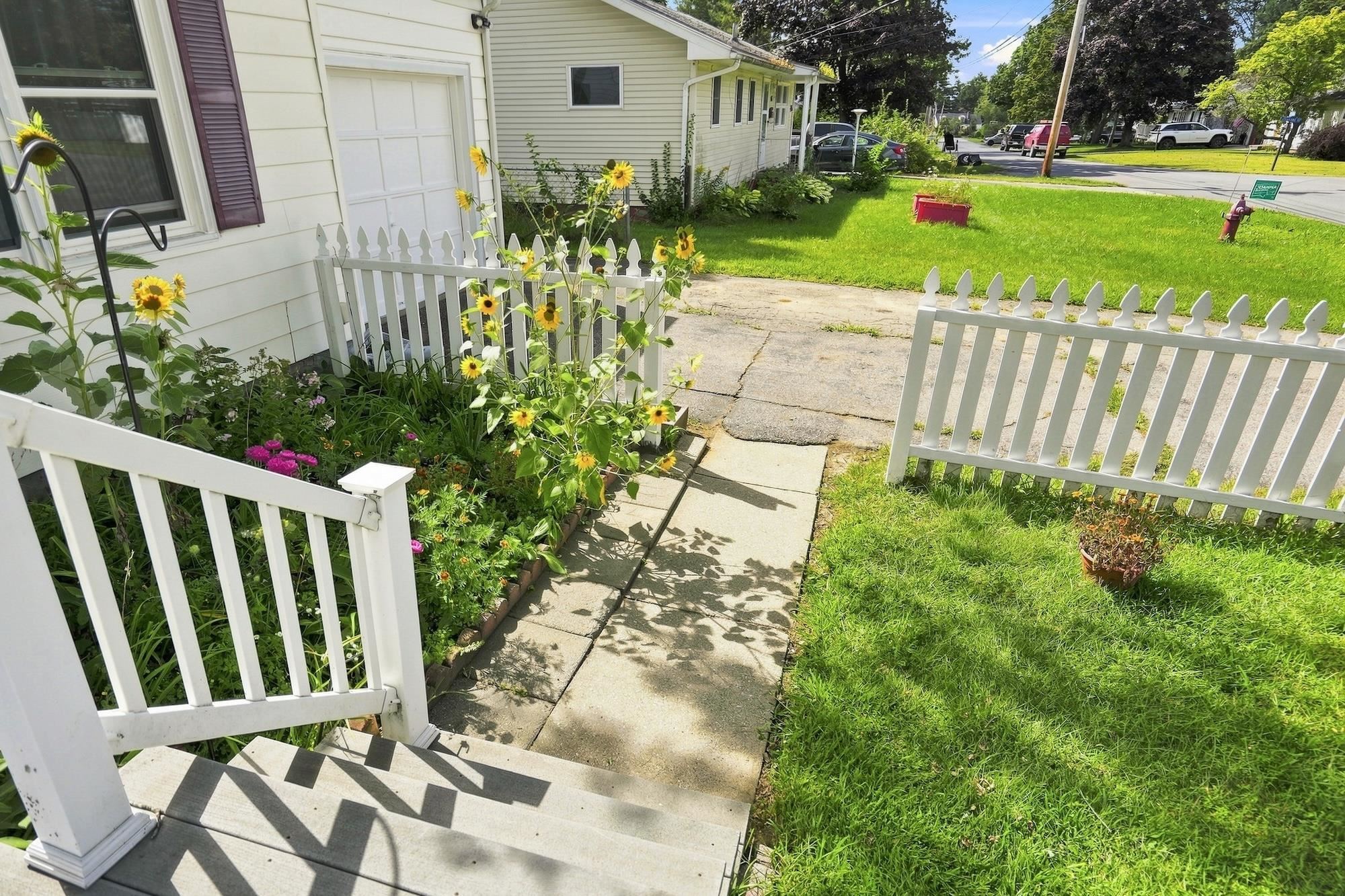 47 McIntosh Avenue photo 43