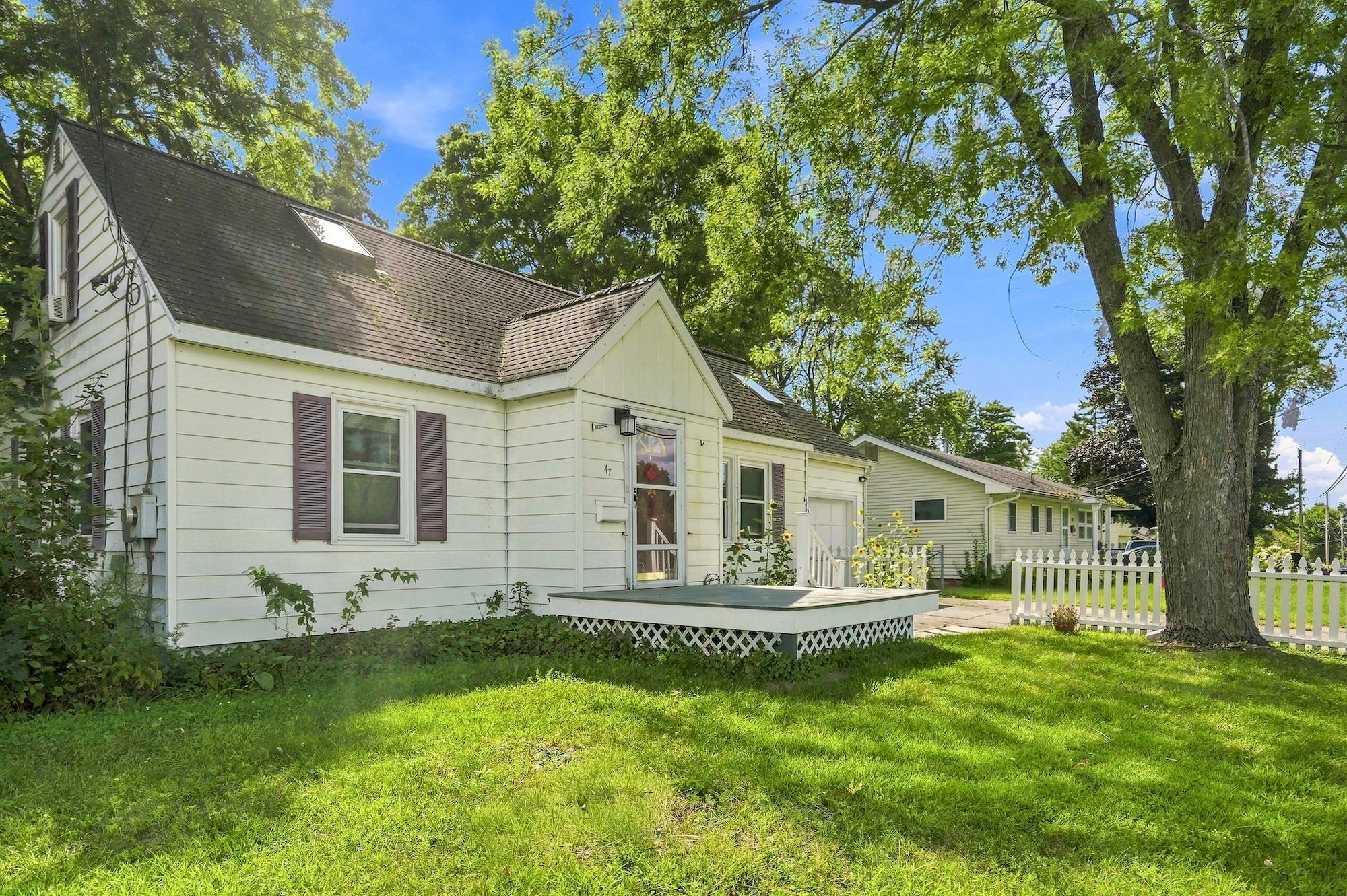 47 McIntosh Avenue photo 46