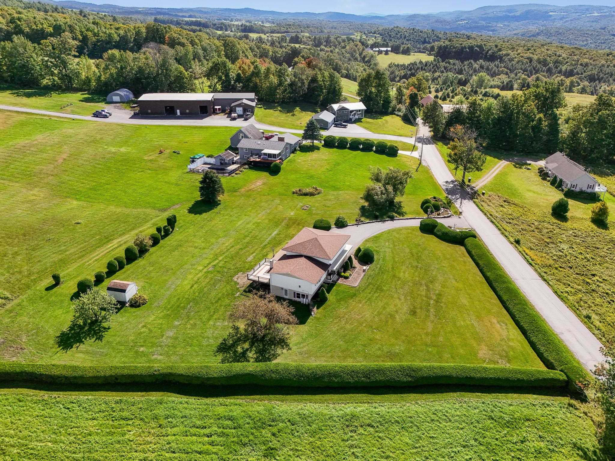 210 McLeod Road photo 49