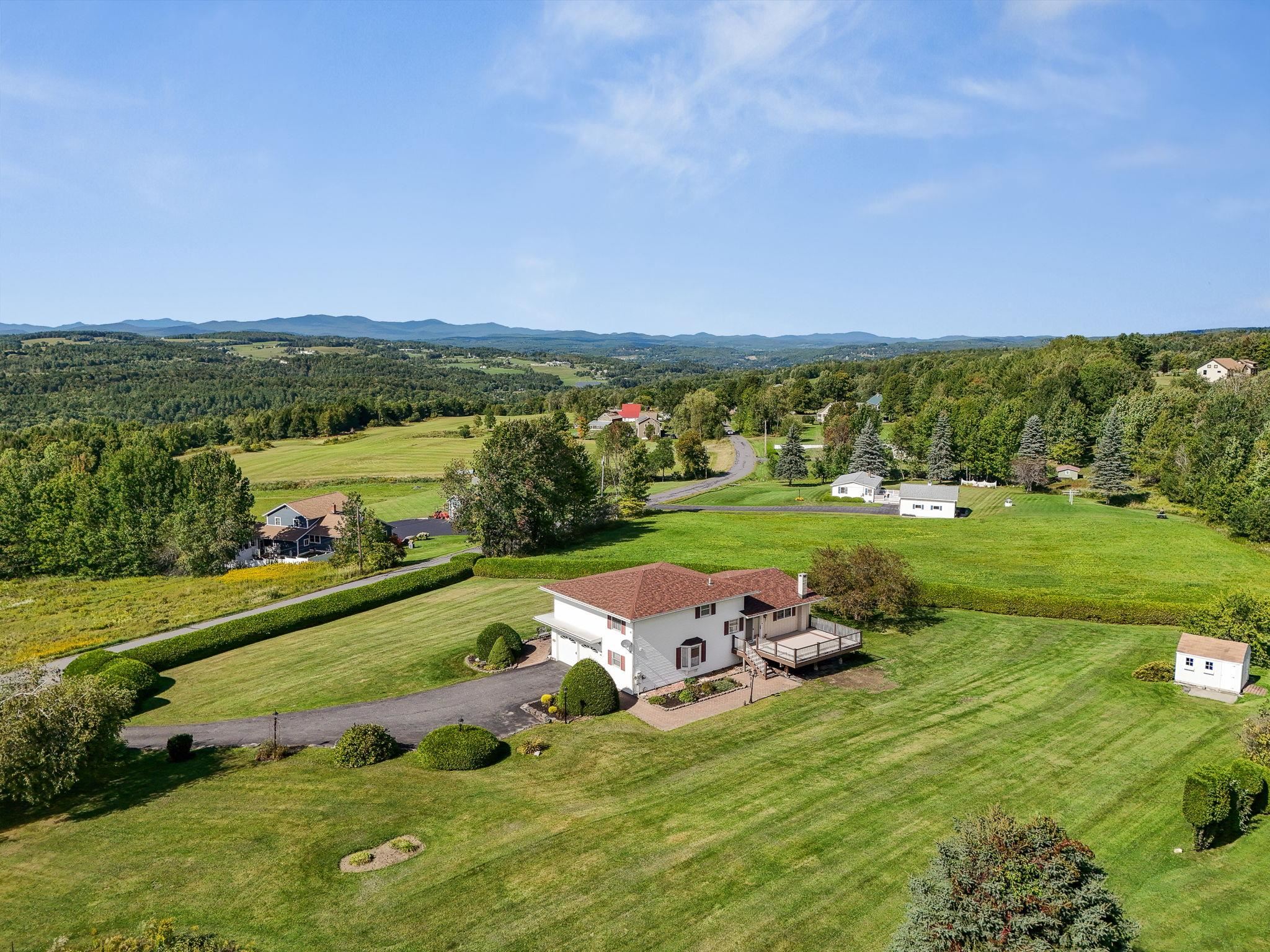 210 McLeod Road photo 50