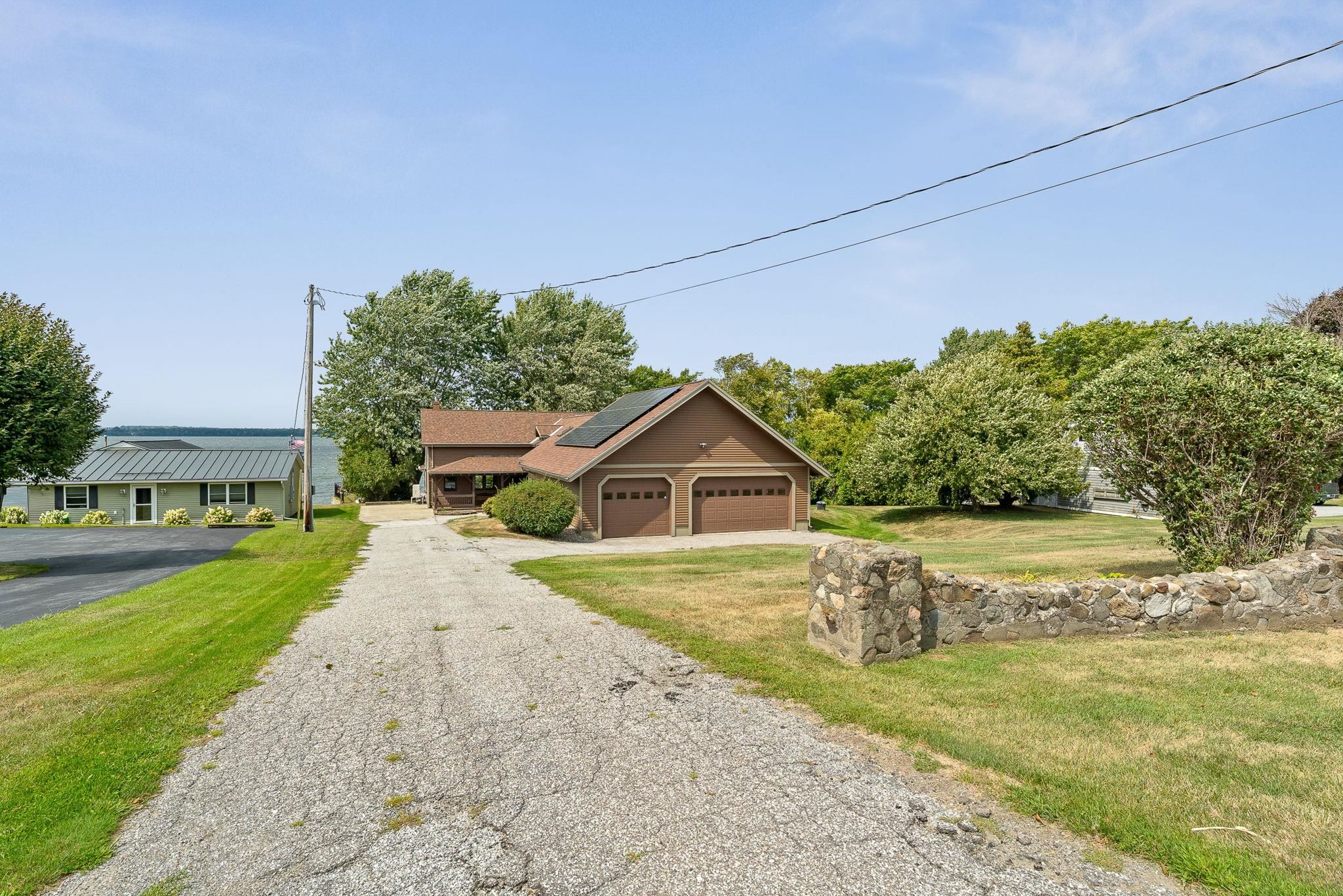 316 Lakewood Drive photo 8