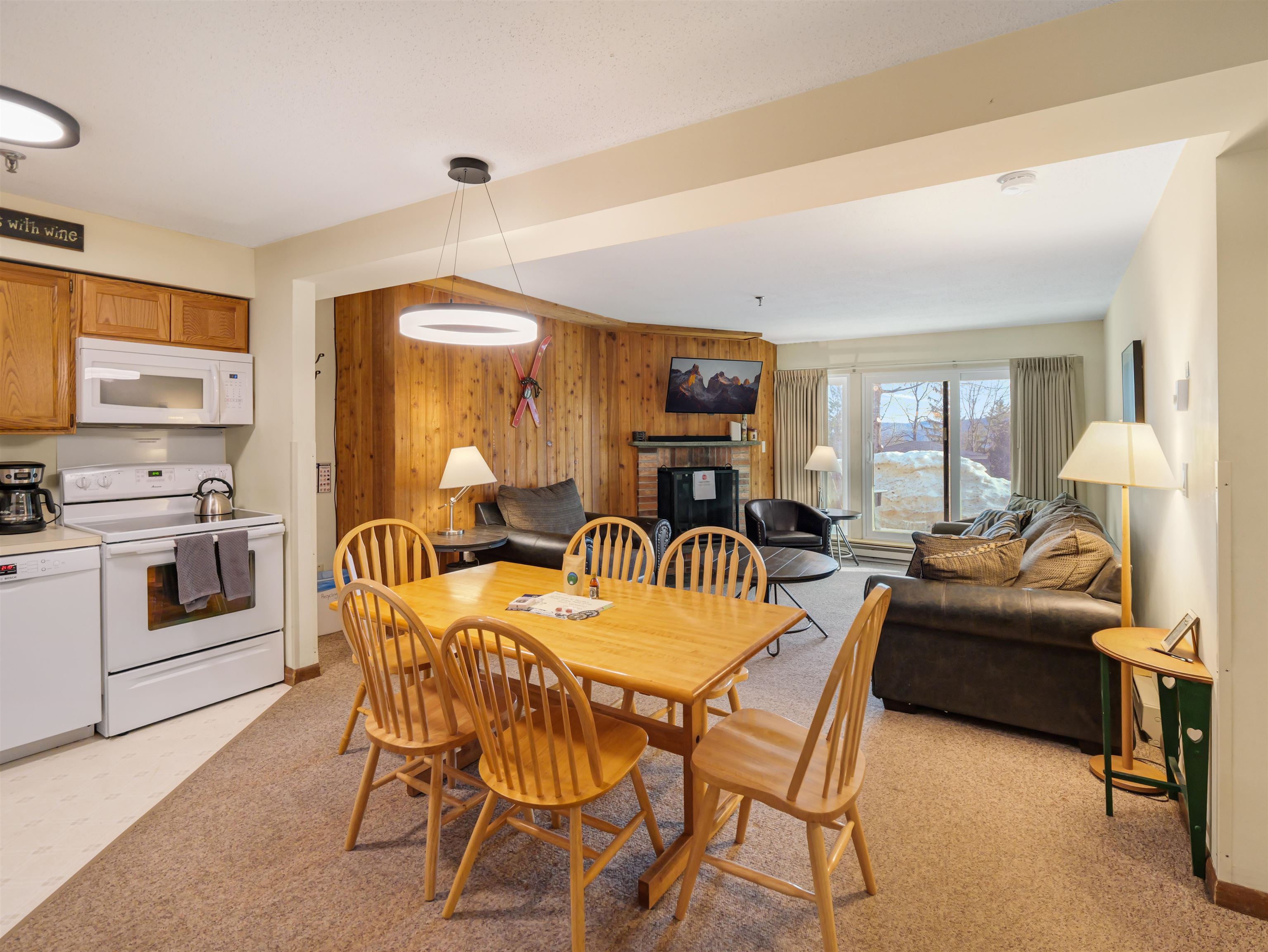 near 907 East Mountain Road Killington, VT 05751 Property 3