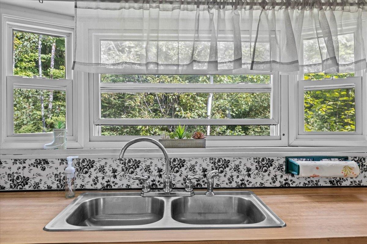 2083 West Hill Road photo 12