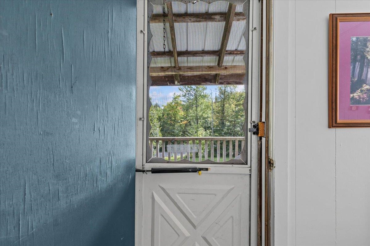 2083 West Hill Road photo 16