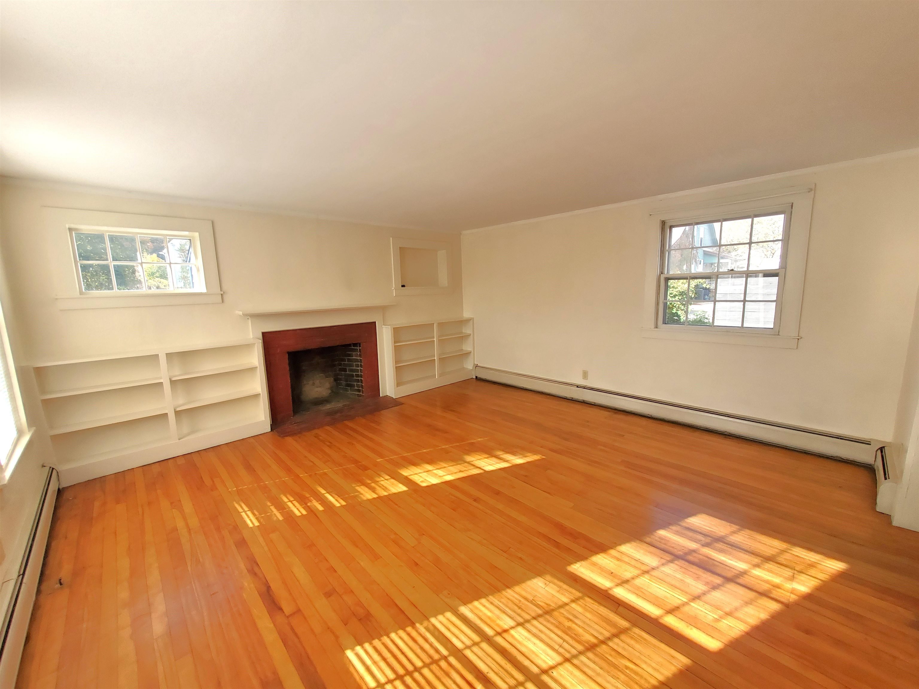 54 Linden Street photo 18
