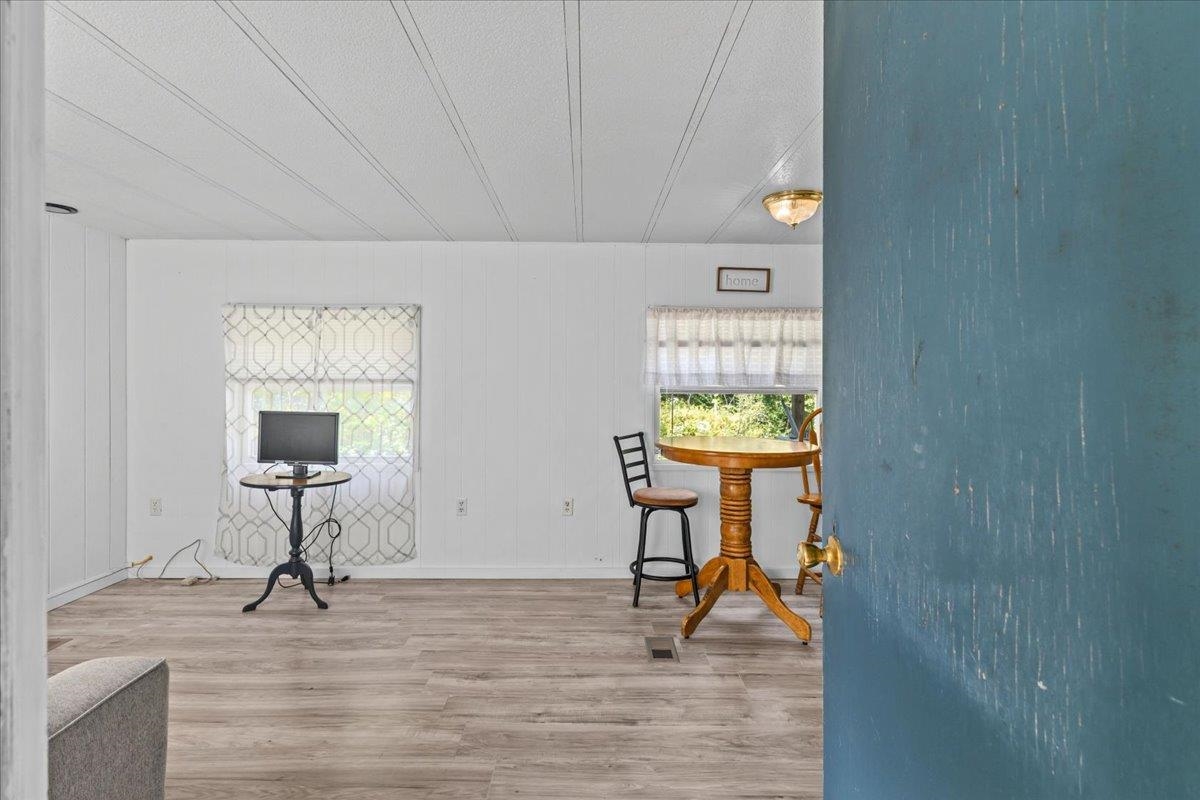 2083 West Hill Road photo 19