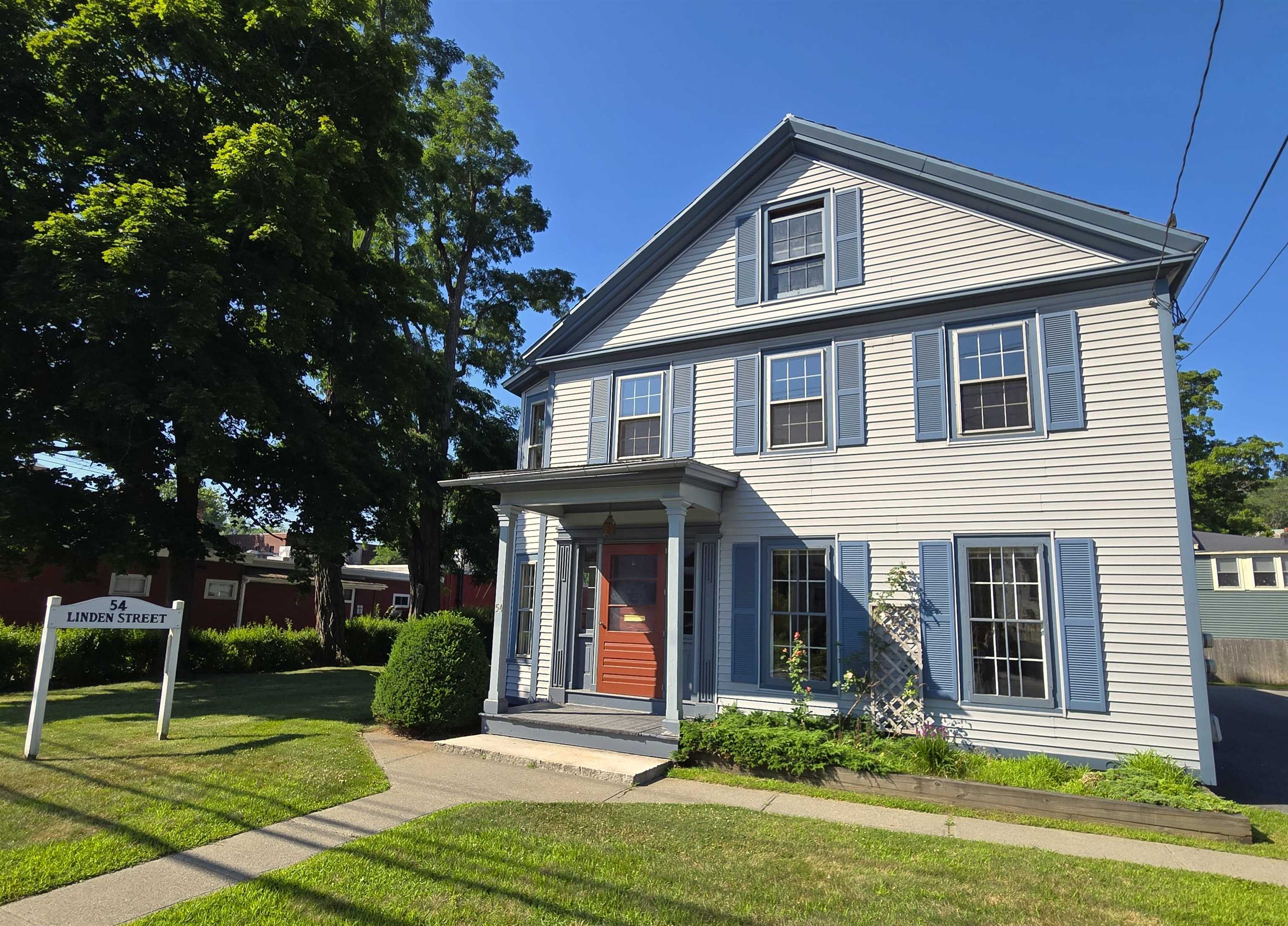 54 Linden Street photo 2