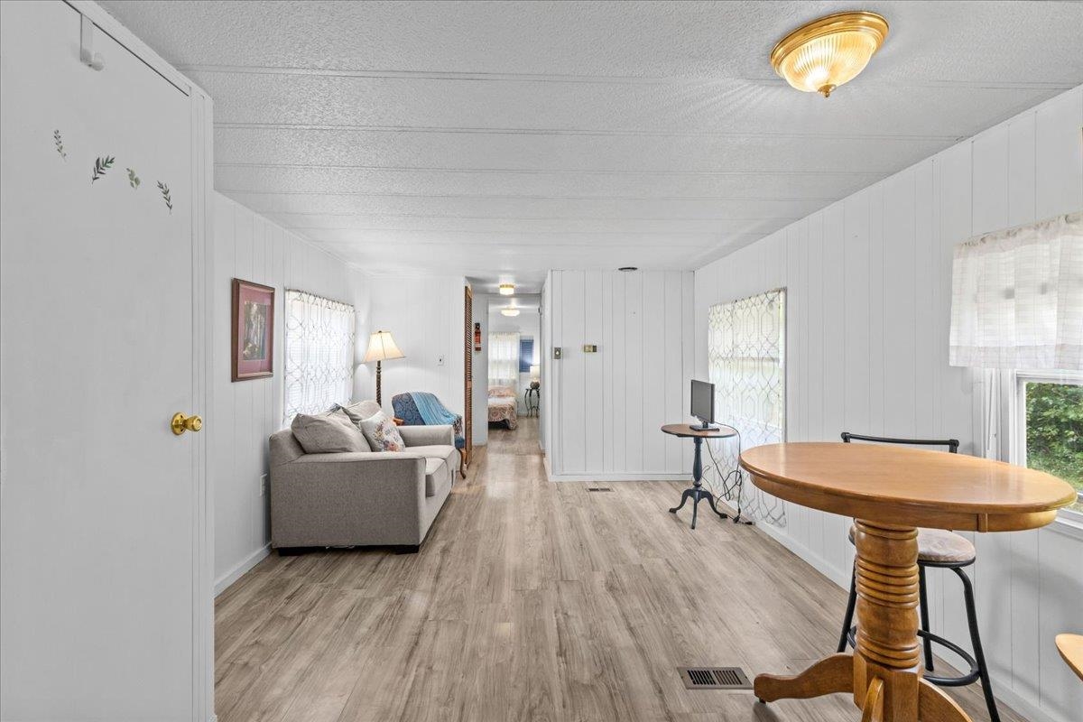 2083 West Hill Road photo 20