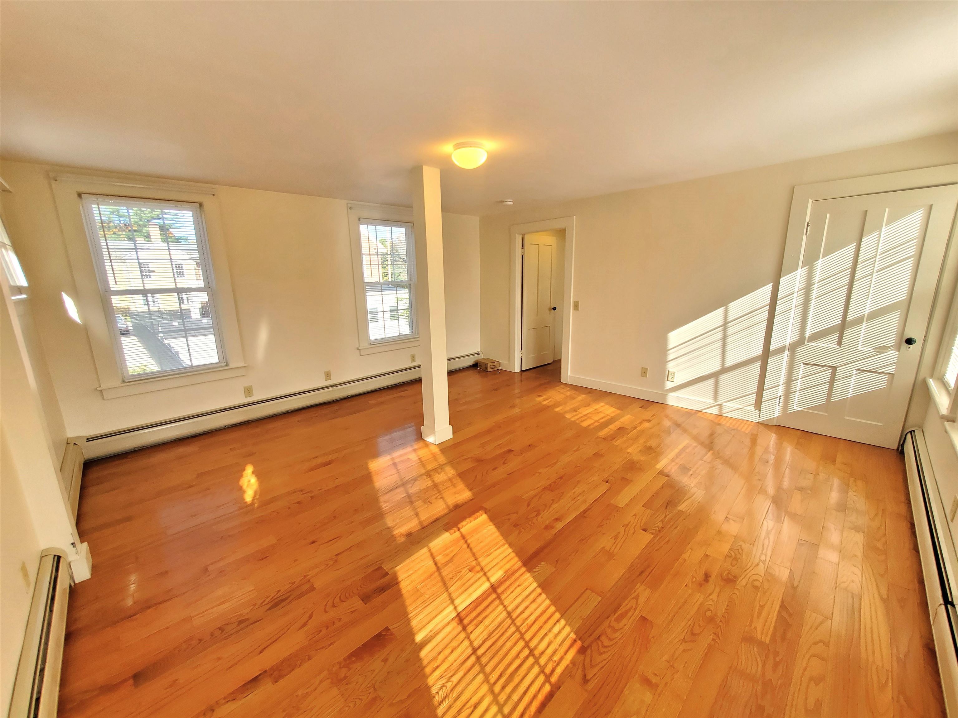 54 Linden Street photo 23