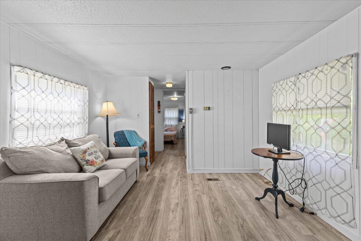 2083 West Hill Road photo 23