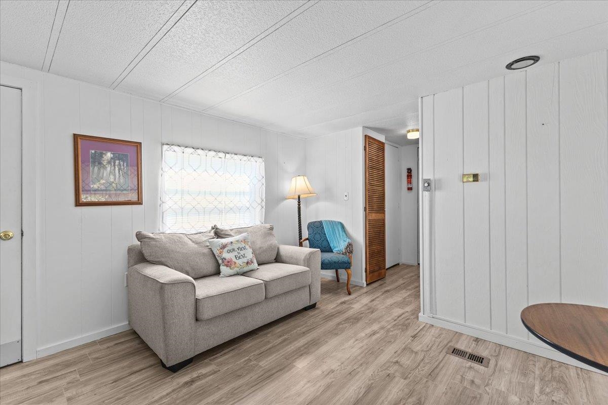 2083 West Hill Road photo 24
