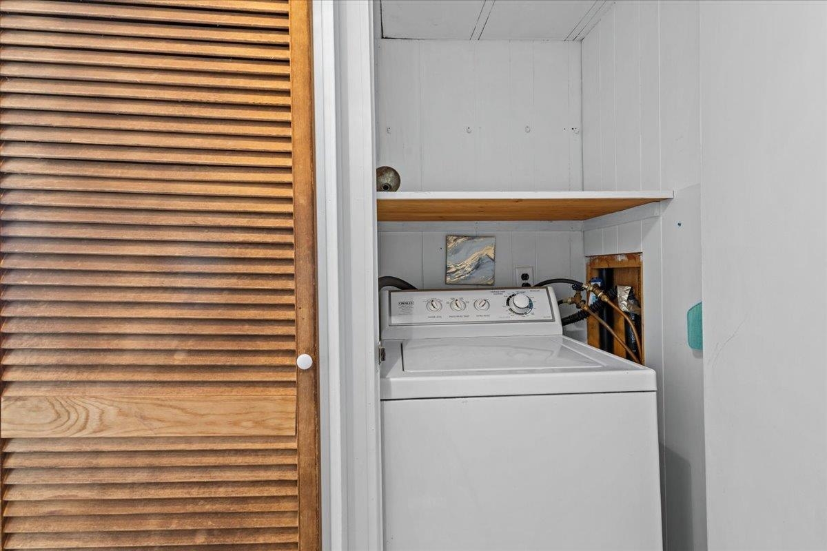 2083 West Hill Road photo 29