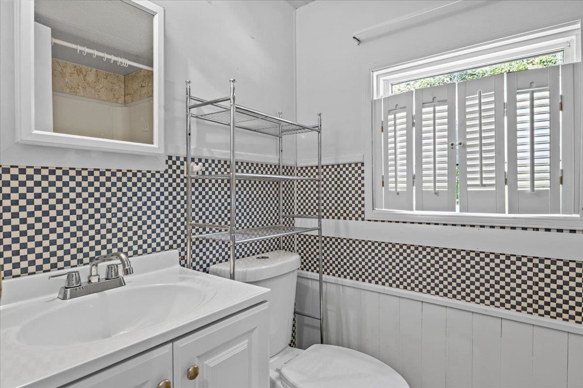 2083 West Hill Road photo 30