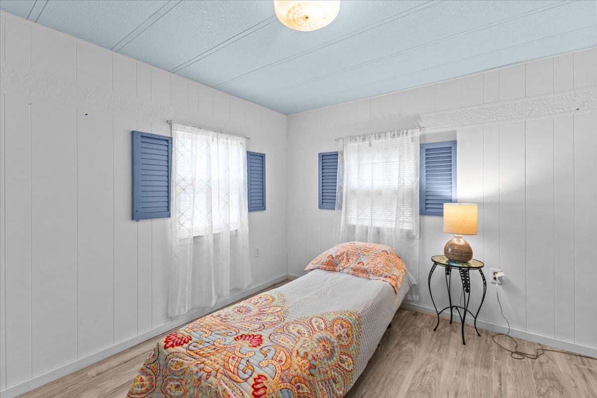 2083 West Hill Road photo 32