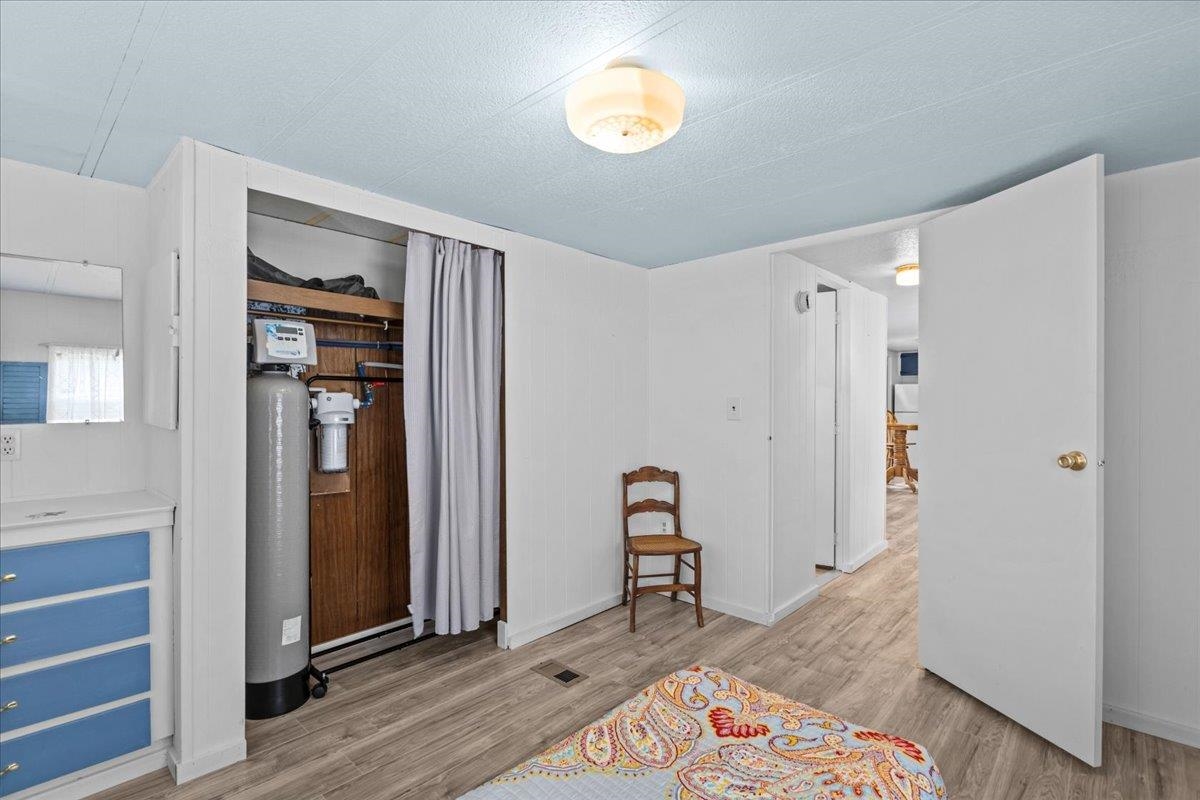 2083 West Hill Road photo 33