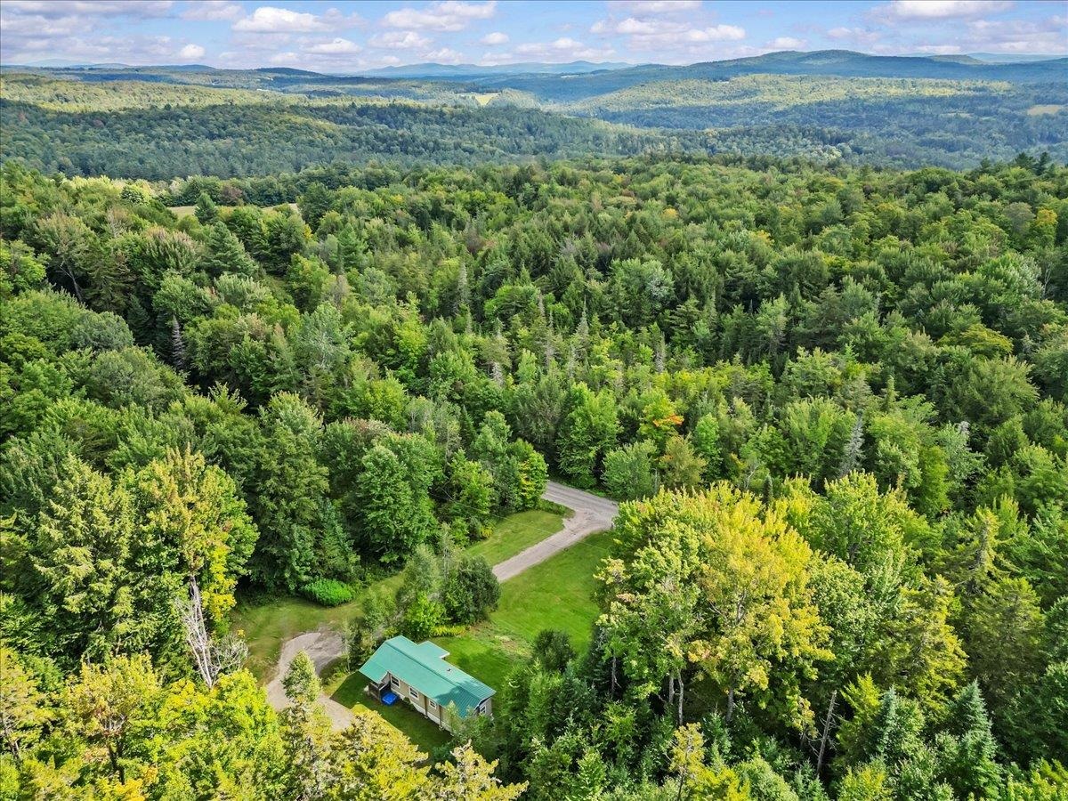 2083 West Hill Road photo 37