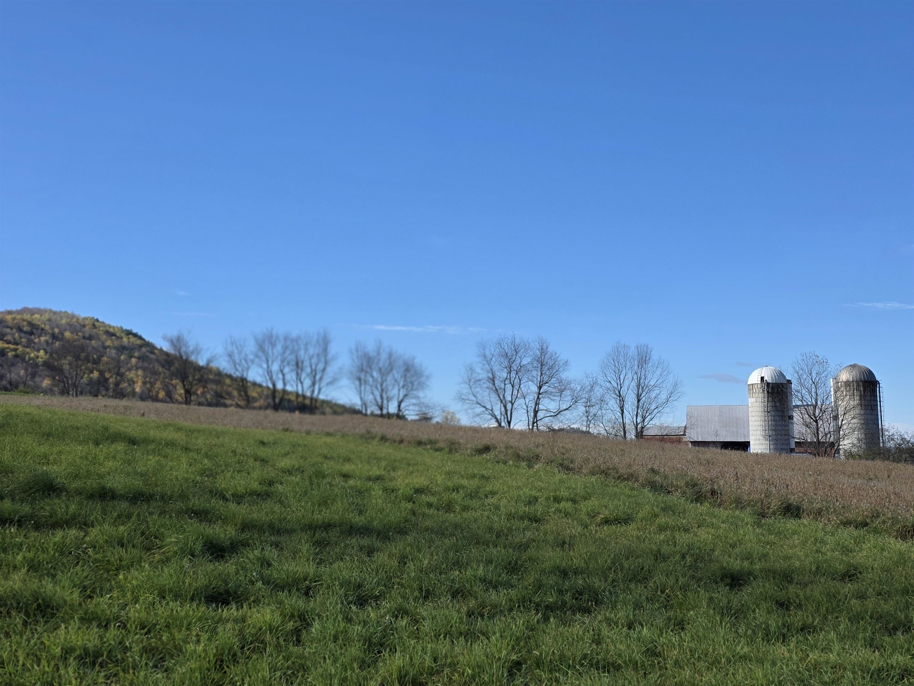 000 US Route 2 photo 39