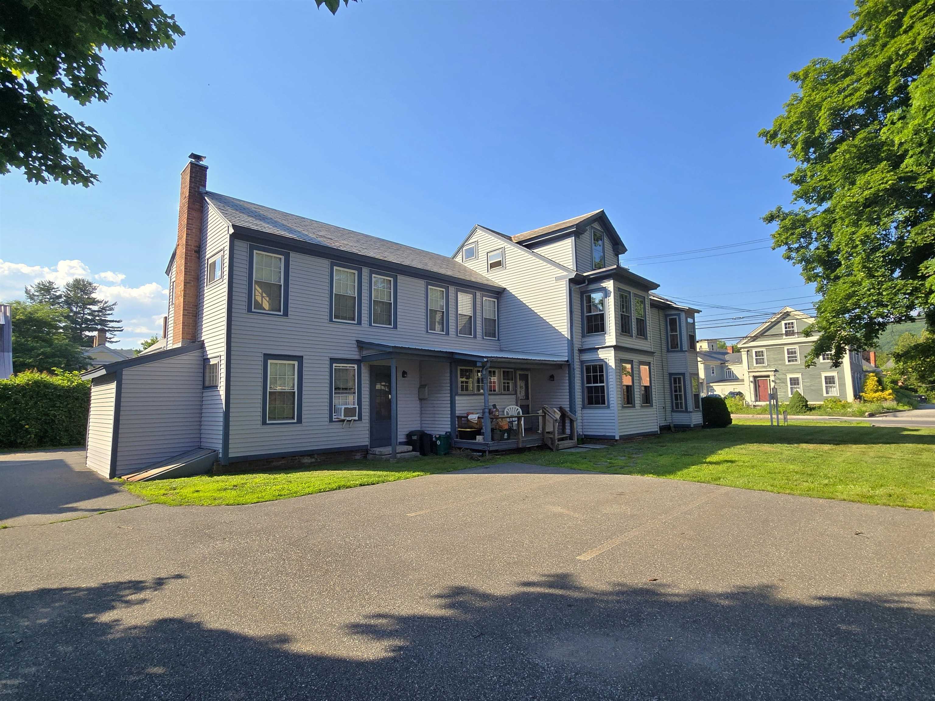 54 Linden Street photo 5