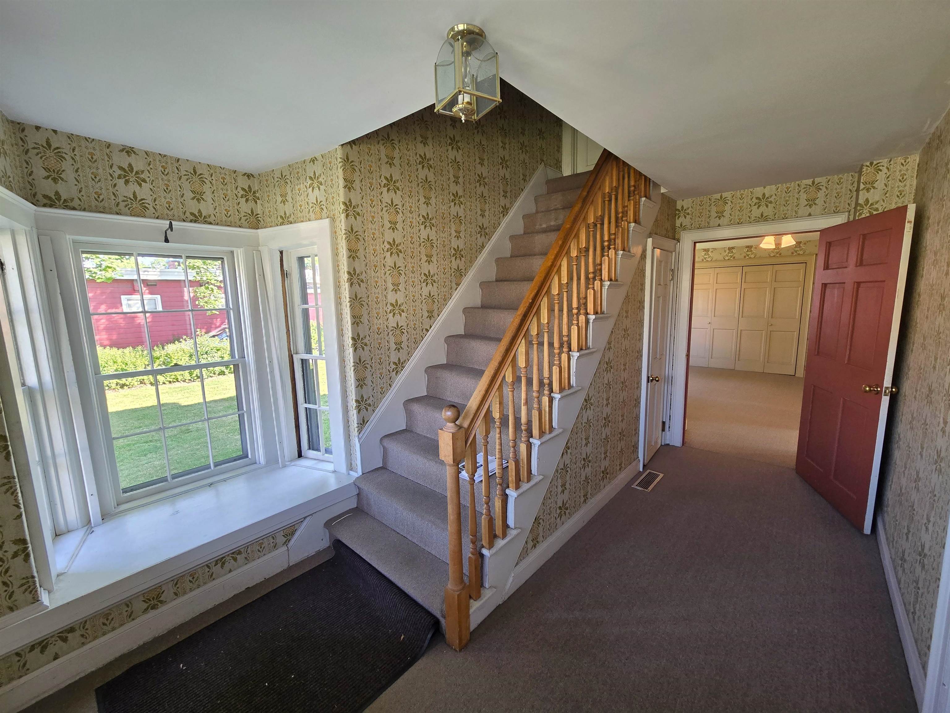 54 Linden Street photo 6