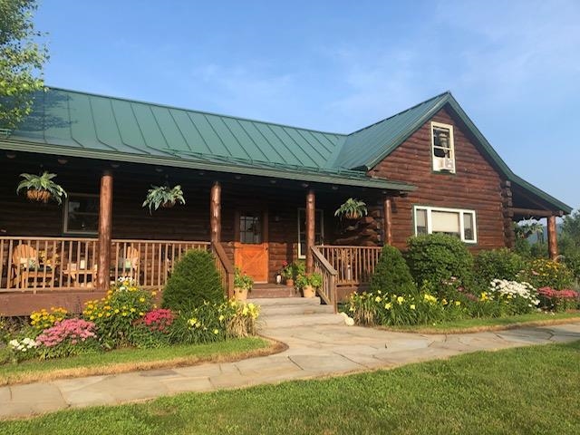 Single Family in Morristown VT