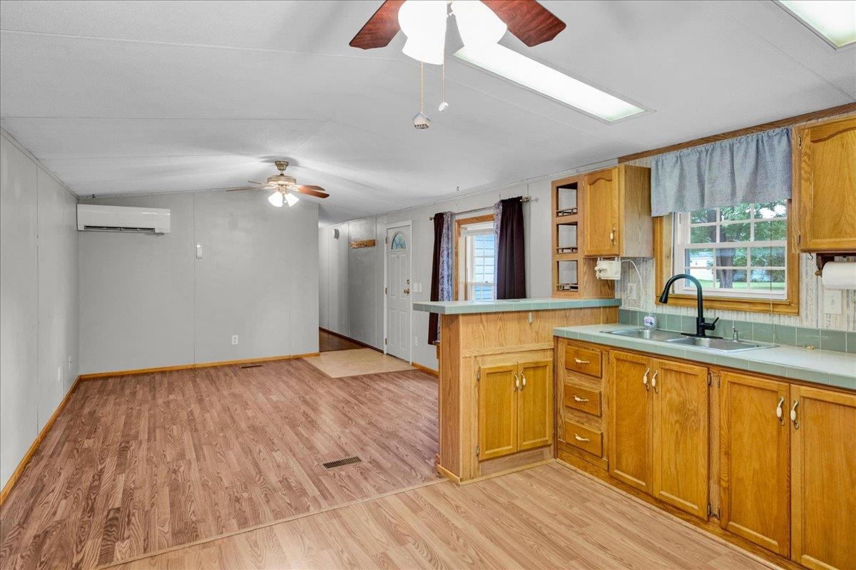 28 Burt Street photo 15