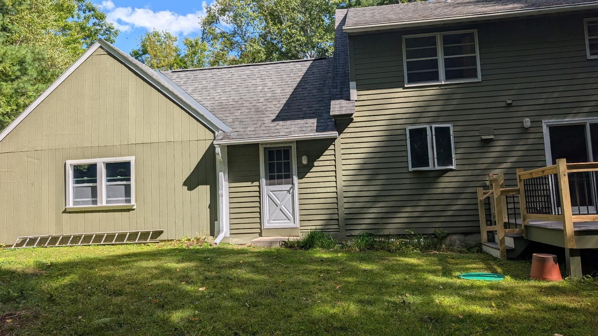 574 Hitzel Terrace photo 4