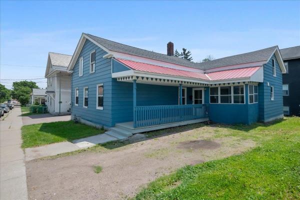 10 Lafountain Street