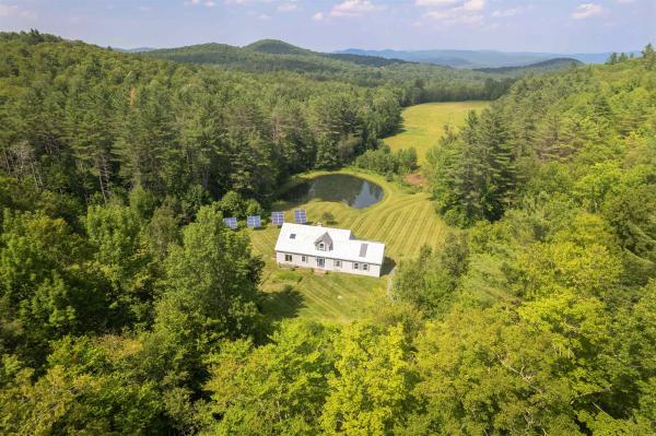 228 Leonard Road