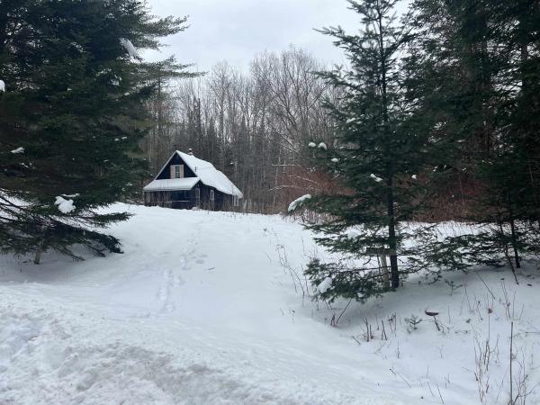 418 Hall Road