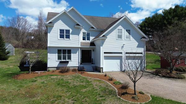 10 Meadow Drive