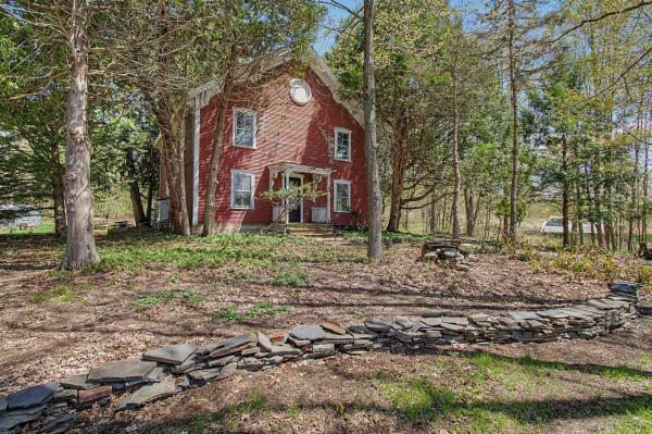 52 Weed Road
